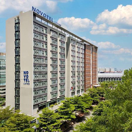 Novotel Living Saigon South Ho-Chi-Minh-Stadt Exterior foto
