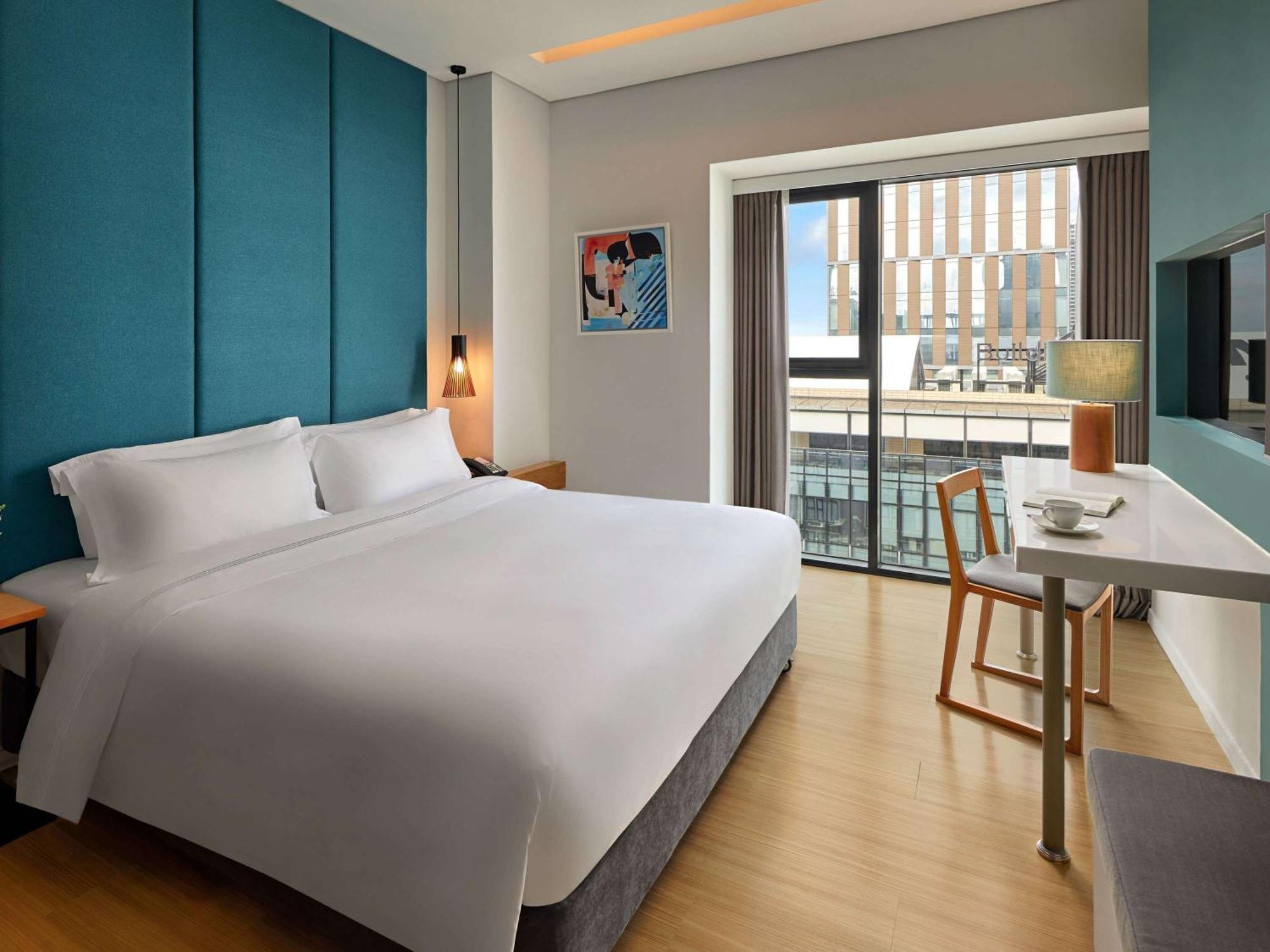 Novotel Living Saigon South Ho-Chi-Minh-Stadt Exterior foto