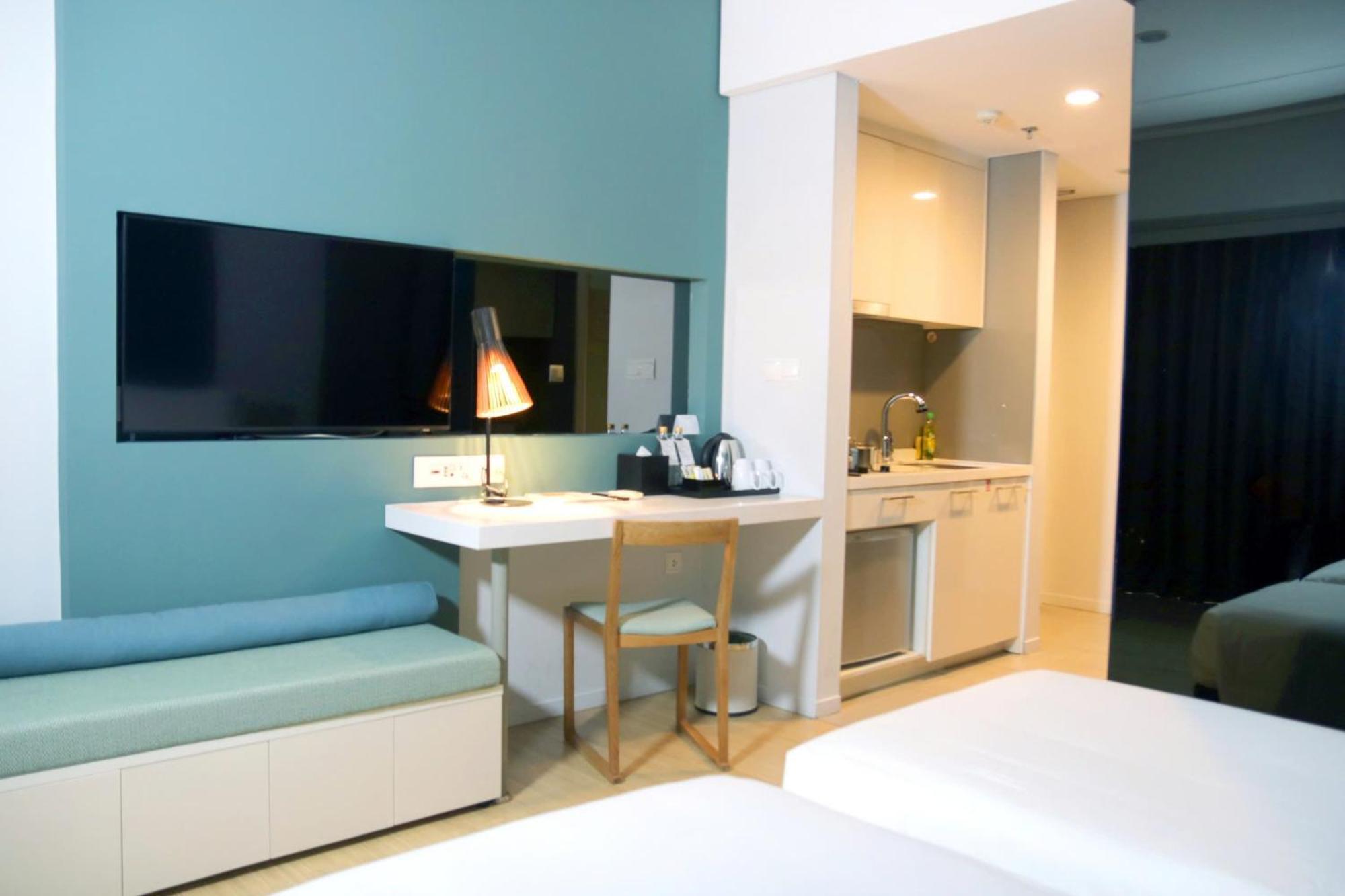 Novotel Living Saigon South Ho-Chi-Minh-Stadt Exterior foto